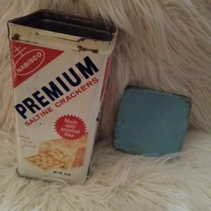 Nabisco cracker box